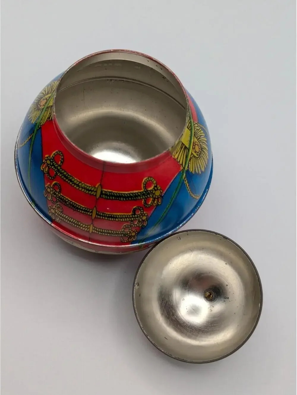 Hallmark Keepsake Jolly Wolly Soldier 1991, Pressed Tin Container Ornament